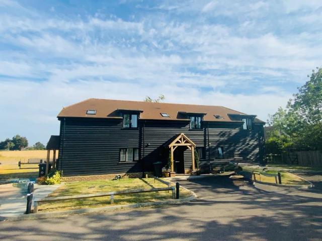 Haybarn Close, Addington, ME19 3 bed end of terrace house to rent £1,950 pcm £450 pw