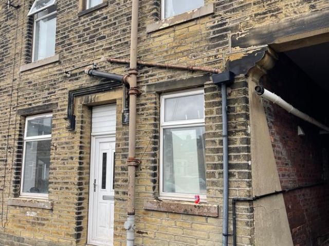 Haycliffe Hill Road, Bradford BD5, 1 bed terraced house to rent, £785 pcm | PrimeLocation