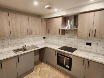 Haycroft Road, SURBITON Studio to rent £1,050 pcm £242 pw