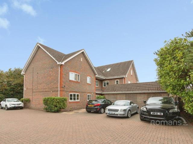 Haydon Place, 33 Chapel Lane. 1 bed flat to rent £1,000 pcm £231 pw