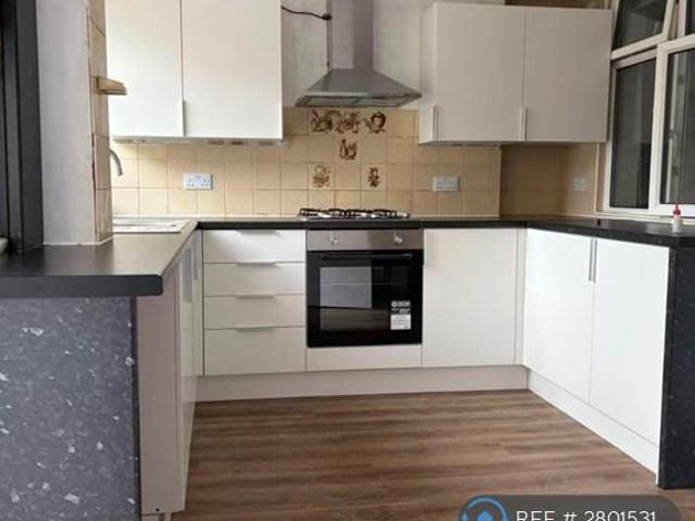 Haydons Road, London, SW19 3 bed terraced house to rent £2,985 pcm £689 pw