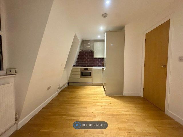 Haydons Road, London SW19, 1 bed flat to rent, £1,600 pcm | PrimeLocation