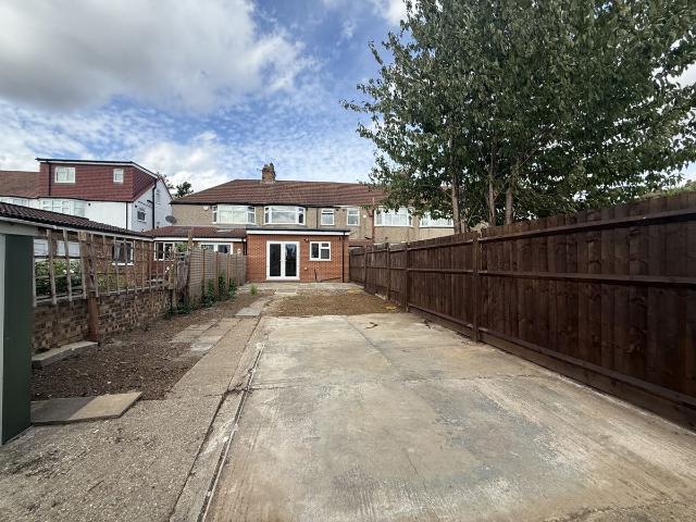 Hayes UB3, 4 bed semi detached house to rent, £2,875 pcm | PrimeLocation