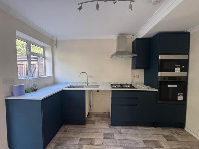 HAYES UB4 3 bed terraced house to rent £2,450 pcm £565 pw