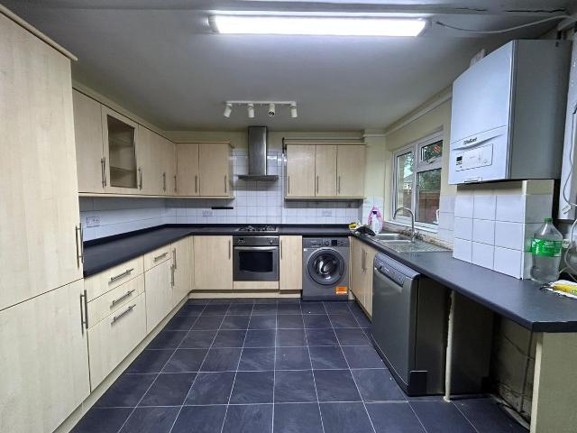 Hayes UB4, 3 bed terraced house to rent, £2,499 pcm | PrimeLocation