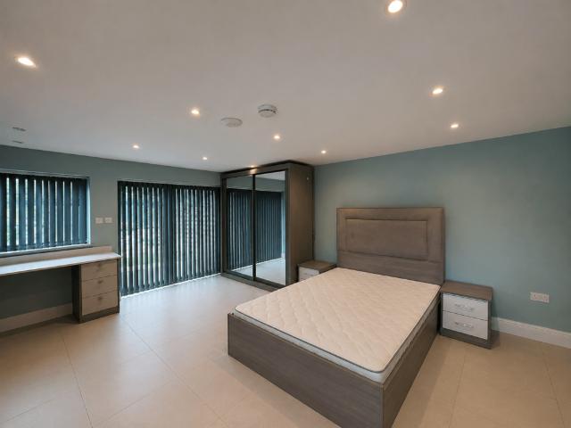 Hayes UB4 1 bed flat to rent £1,300 pcm £300 pw