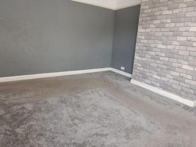 Hayes UB4, 4 bed semi detached house to rent, £2,400 pcm | PrimeLocation