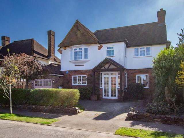 Hayes Hill, Bromley, BR2 5 bed detached house to rent £6,000 pcm £1,385 pw