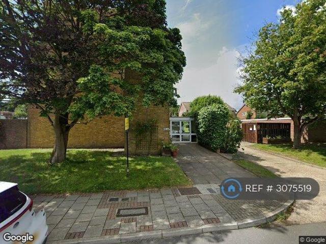 Hayesford Park Drive, Bromley, BR2 2 bed maisonette to rent £1,775 pcm £410 pw