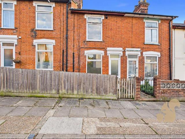 Hayhill Road, Ipswich 2 bed terraced house to rent £1,100 pcm £254 pw