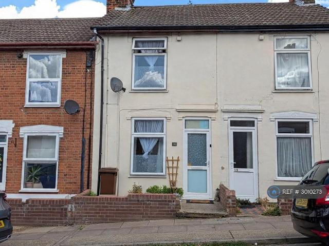 Hayhill Road, Ipswich, IP4 3 bed terraced house to rent £1,100 pcm £254 pw