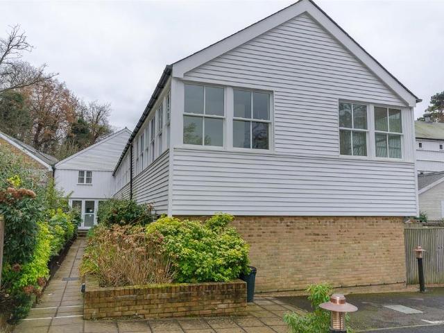 Hayle Mill, Hayle Mill Road. 2 bed end of terrace house to rent £1,400 pcm £323 pw