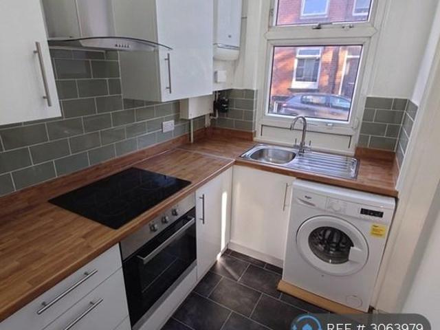 Hayleigh St, Leeds, LS13 2 bed end of terrace house to rent £895 pcm £207 pw