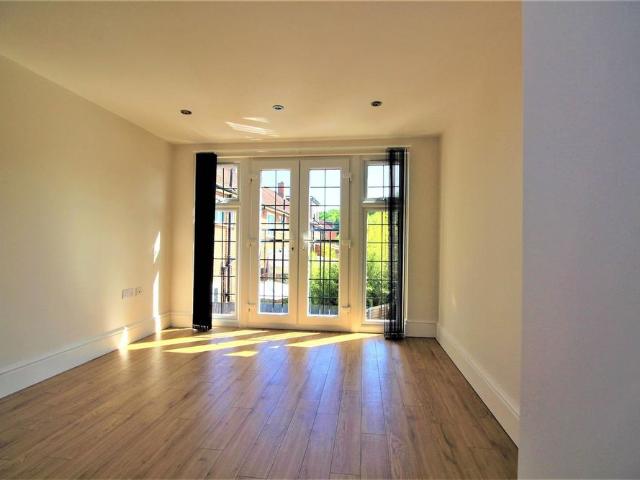 Hayling Road, South Oxhey, Watford, WD19 7DB
