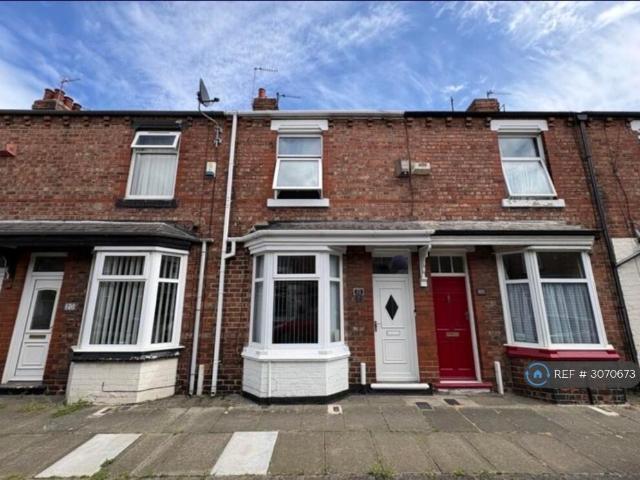 Haymore St, Middlesbrough, TS5 3 bed terraced house to rent £850 pcm £196 pw