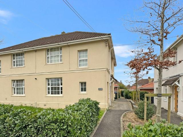 Haynes Road, Westbury BA13, 1 bed flat to rent, £725 pcm | PrimeLocation