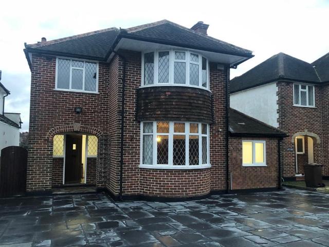 Hays Walk, Sutton, SM2 4 bed house to rent £3,000 pcm £692 pw
