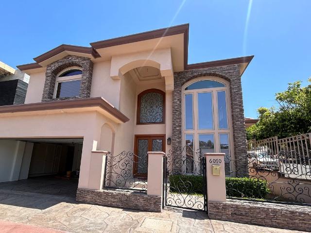 Haz de esta exclusiva residencia en privada, tu próximo hogar