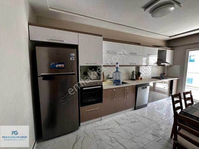 Hazalkent'te Satılık Site İçi Havuzlu Geniş 3+1 Arakat Daire