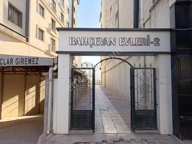 Hazar'dan Bahçıvan'da Kiralık Emsalsiz Lüx Eşyalı 1+1 Daire