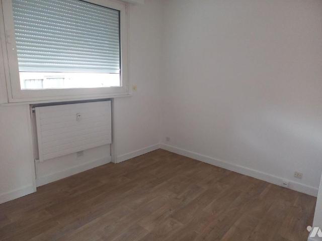 HAZEBROUCK en Centre Ville, Bel appartement lumineux de type 4 situé au 2è étage en résidence s.