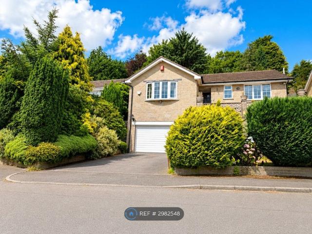 Hazel Walk, Bradford BD9, 3 bed bungalow to rent, £1,300 pcm | PrimeLocation