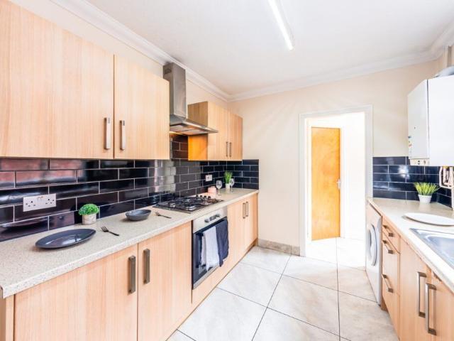 Hazel Street, Leicester LE2, 4 bed terraced house to rent, £1,733 pcm | PrimeLocation