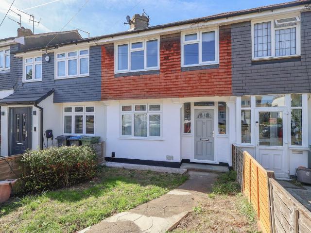 Hazelbank, Surbiton KT5, 3 bed terraced house to rent, £2,100 pcm | PrimeLocation
