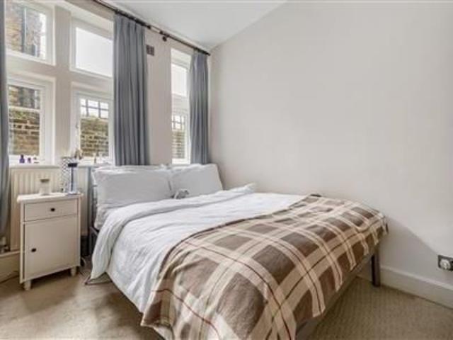 Hazelbourne Road, SW12