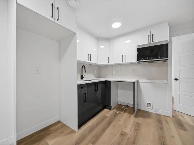 Hazeldean 2 Bed 1 Bath Basement Suite For Rent