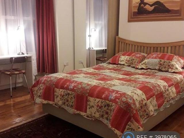 Hazeldean Road, London, NW10 1 bed in a house share to rent £900 pcm £208 pw