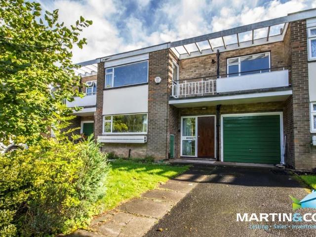 Hazeley Close, Harborne, B17 3 bed townhouse to rent £1,400 pcm £323 pw