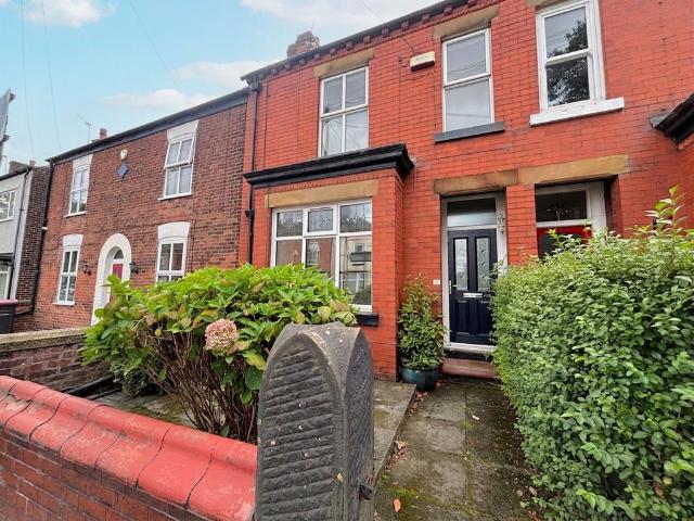 Hazelhurst Road, Manchester M28 3 bed terraced house to rent £1,600 pcm £369 pw