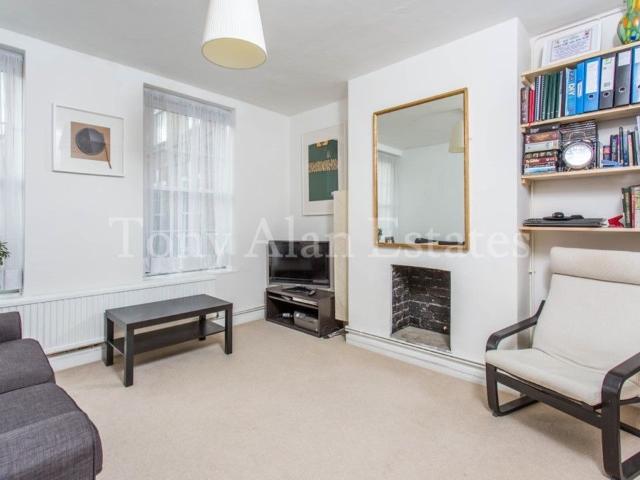 Hazellville Road, London N19, 1 bed flat to rent, £1,750 pcm | PrimeLocation
