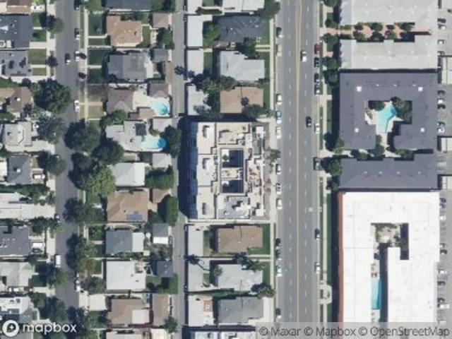 Hazeltine Ave