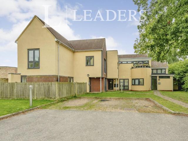 Hazelwick Mill Lane, Crawley, RH10 2 bed flat to rent £1,400 pcm £323 pw