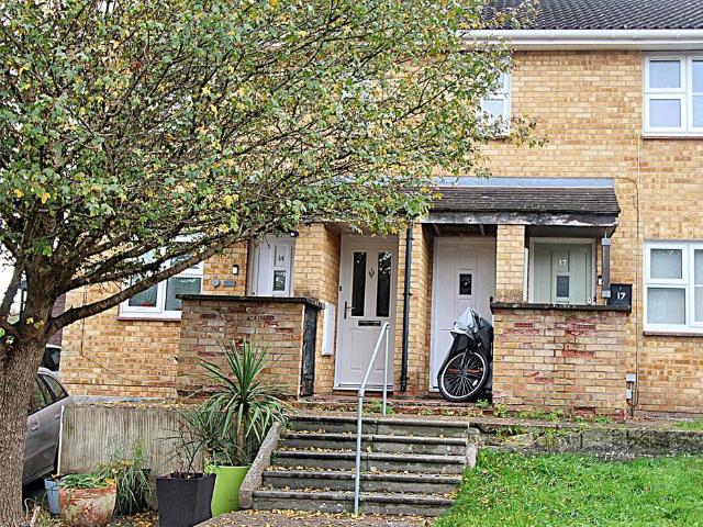 Hazelwood Close, Kent TN2 2 bed maisonette to rent £1,295 pcm £299 pw