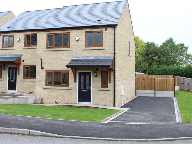 Hazelwood Close, Hadfield, Glossop SK13, 3 bed semi detached house to rent, £1,450 pcm | PrimeLocation