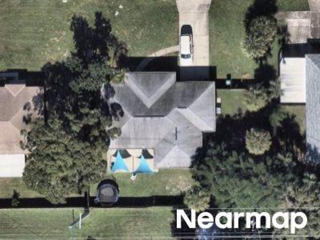 Hazelwood Dr