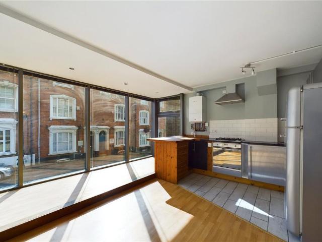 Hazelwood Road, Northampton NN1 1 bed flat to rent £825 pcm £190 pw
