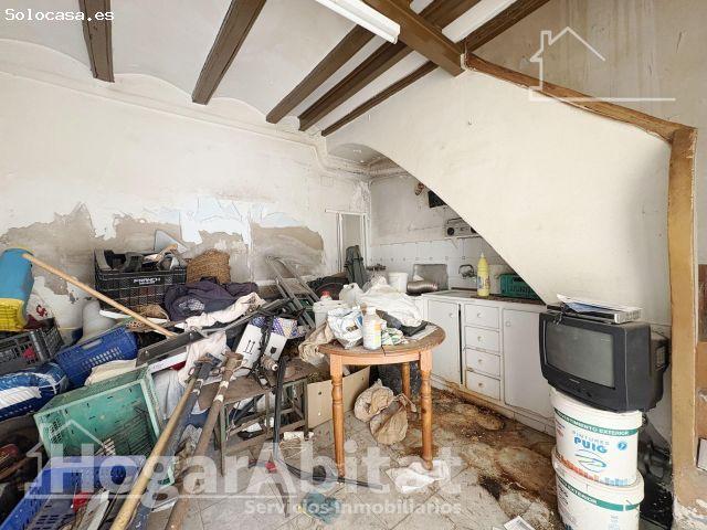 ¡HAZLA A TU GUSTO! CASA LUMINOSA Y ECONÓMICA PARA REFORMAR, EN PLENO CENTRO