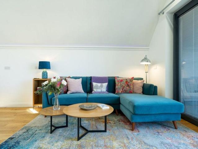 Hazler Crescent