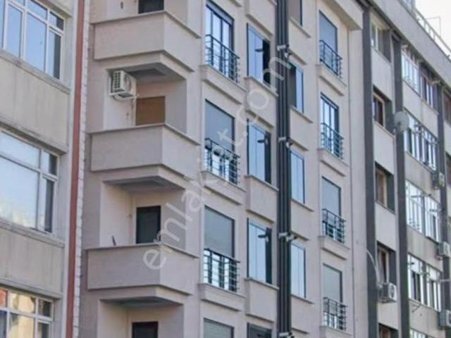 Haznedar Meydana 100 Metre Geniş 3+1 12m2 Ön Cephe Sıfır Daire