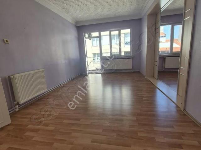 Hg 211 Emek Mah. Ertaş Tramvay Durağı Dibi 3+1 Kiralık Daire
