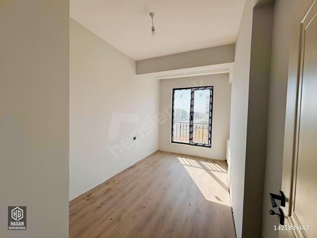 HG'DEN ERKİLET ÇOCUK HASTANESİ YAKINI SIFIR 2+1 GENİŞ DAİRE