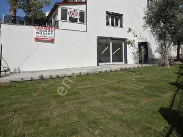 Hem Konut Hem Ofis Kullanımına Uygun, Vitrin Değeri Yüksek Villa