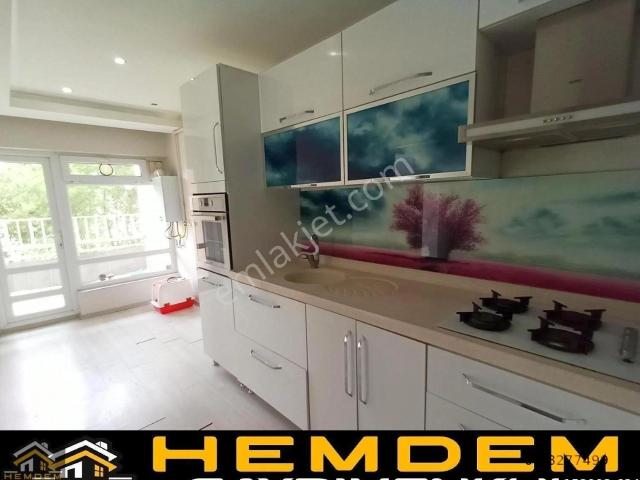 Hemdem Gayrimenkul'den Akşemsettin 'de Yapılı Arakat Ön Cephe 3+1 Satılık Daire