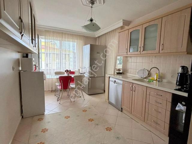 Hemdem Gayrimenkul'den Ayyıldız'da Ön Cephe Site İçi 3+1 Satılık Daire