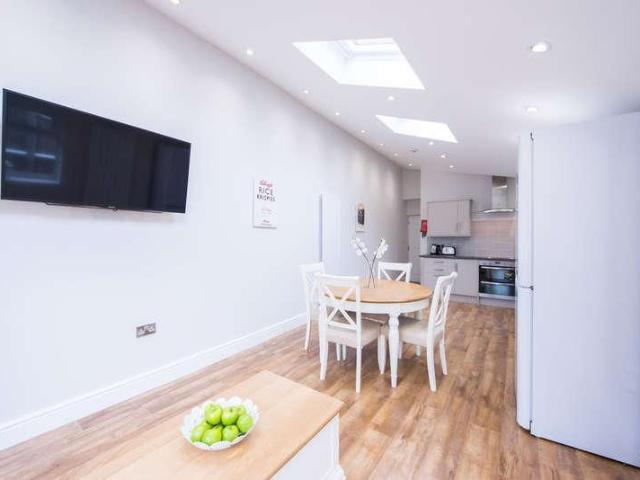 Hemdean Road, Caversham, Reading, RG4 7ST