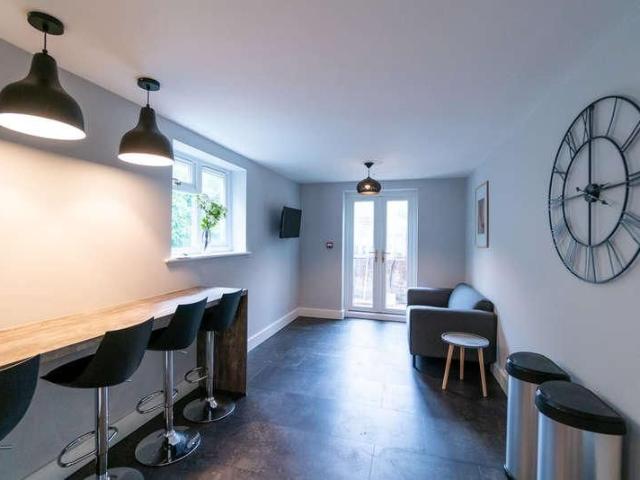 Hemdean Road, Caversham, RG4 7ST
